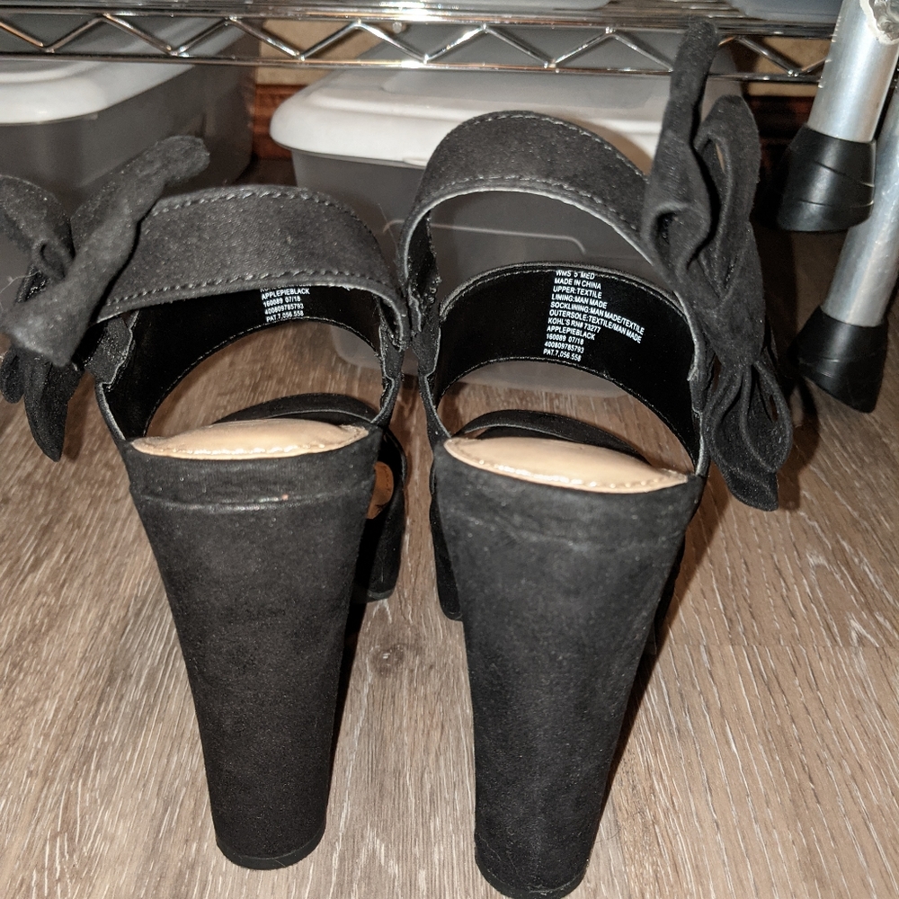 Lauren Conrad, size 5, black